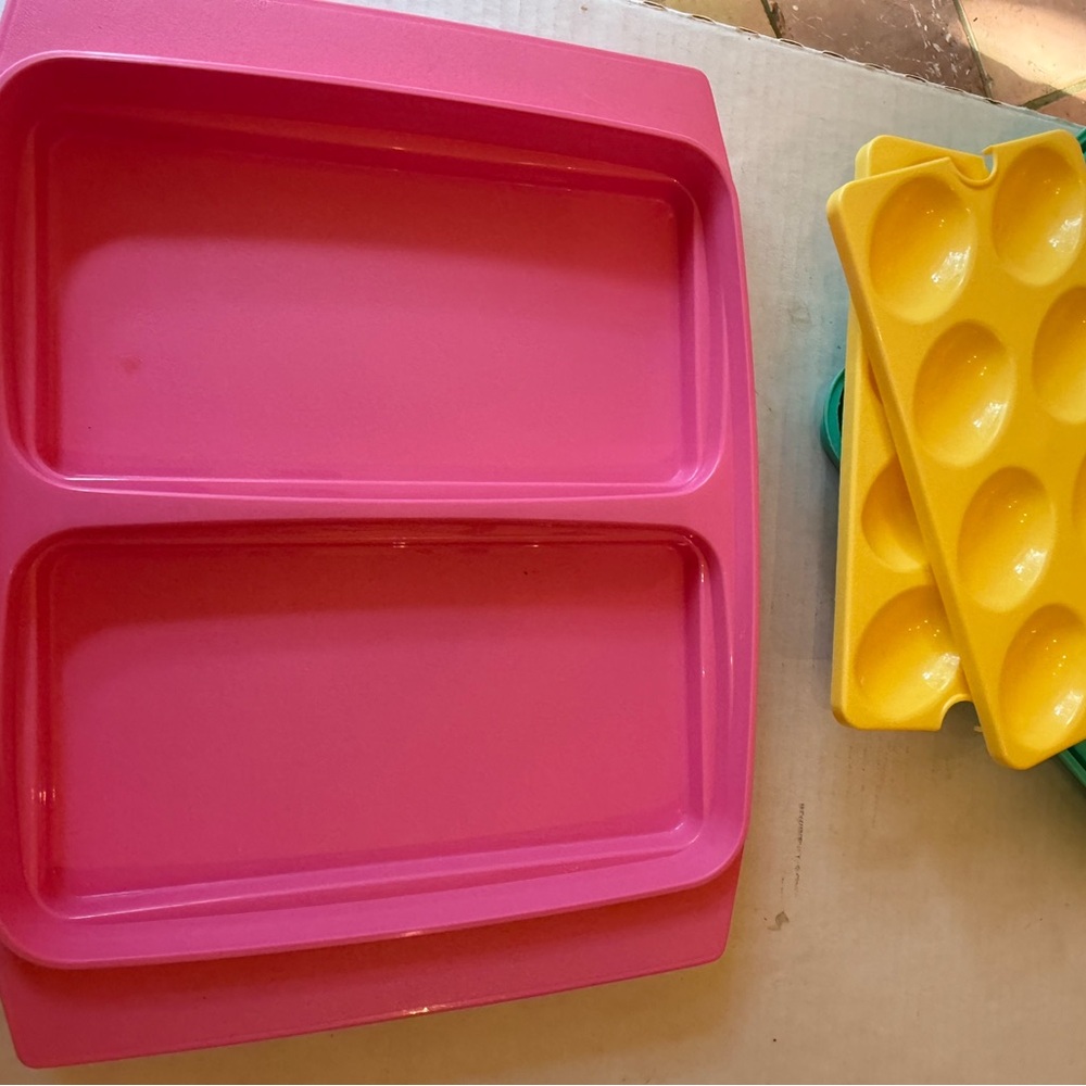 Tupperware deviled eggs - Picture 5 of 5